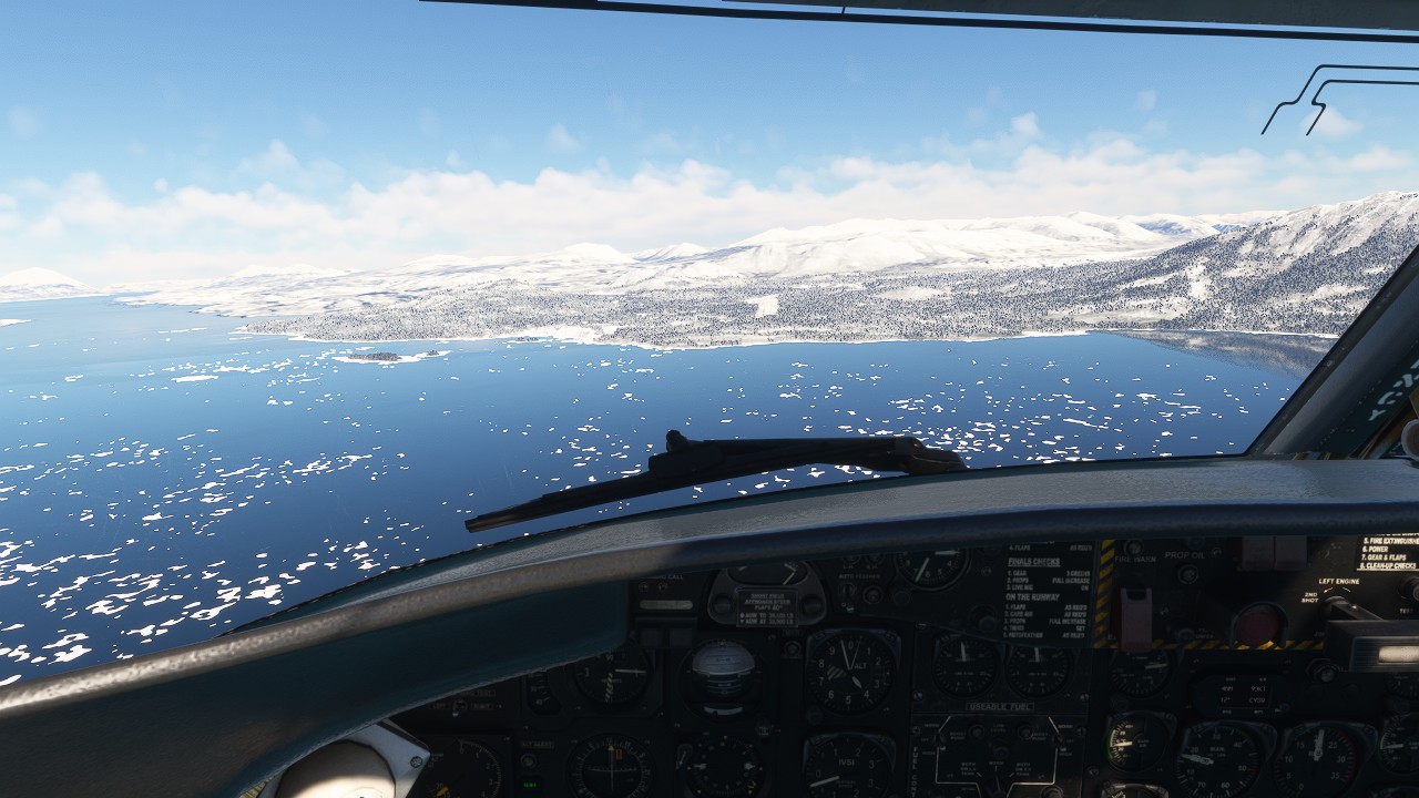 fichier article, Pour se poser à Atlin il y a une simple piste en terre battue. C'est droit devant, encore un peu re