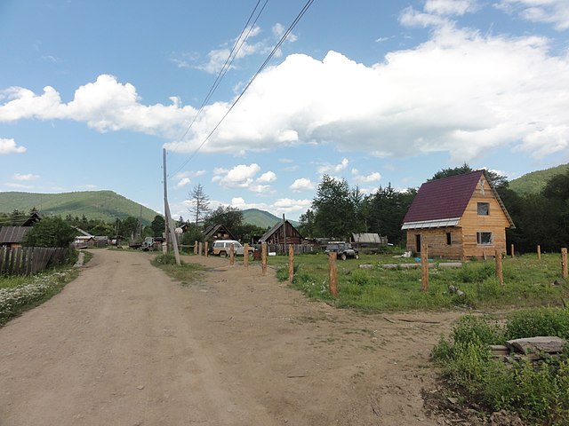 Image article, Au village d'Agzou, cc-by-sa 3.0 photo de Романвер pour Wikipedia Russie, 2014